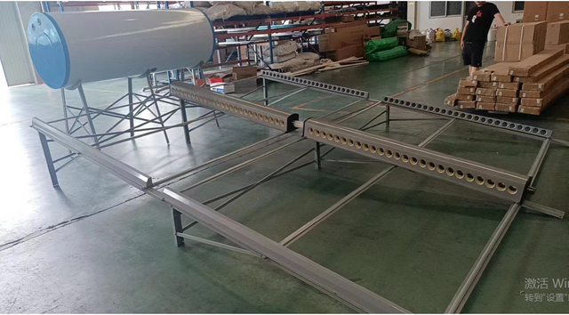 druckloser 1000-Liter-Solarwarmwasserbereiter 